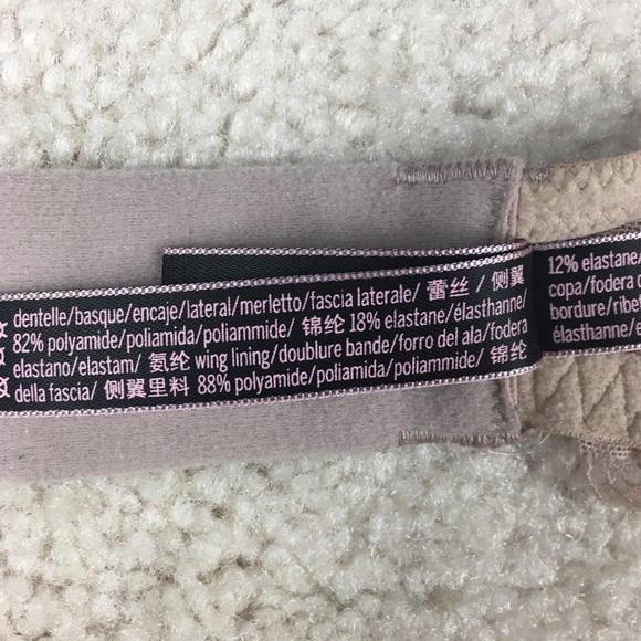 Victoria’s Secret Push Up Bra Nude Pink Size 34D - Picture 8 of 9